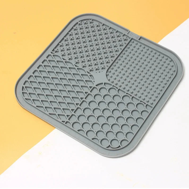 Amoripet LickPad – Silicone Anti-Anxiety Pet Feeding Mat - amoripet